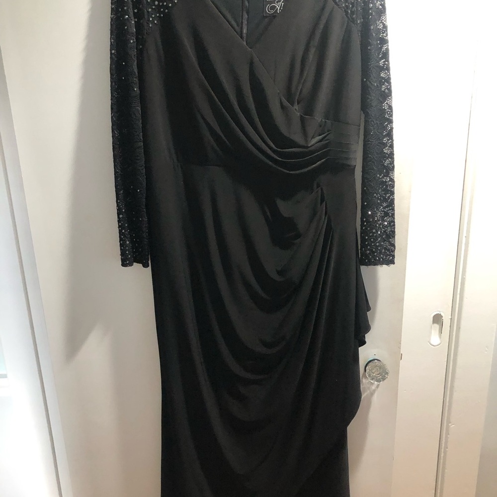 Alex evening long dress gorgeous never worn